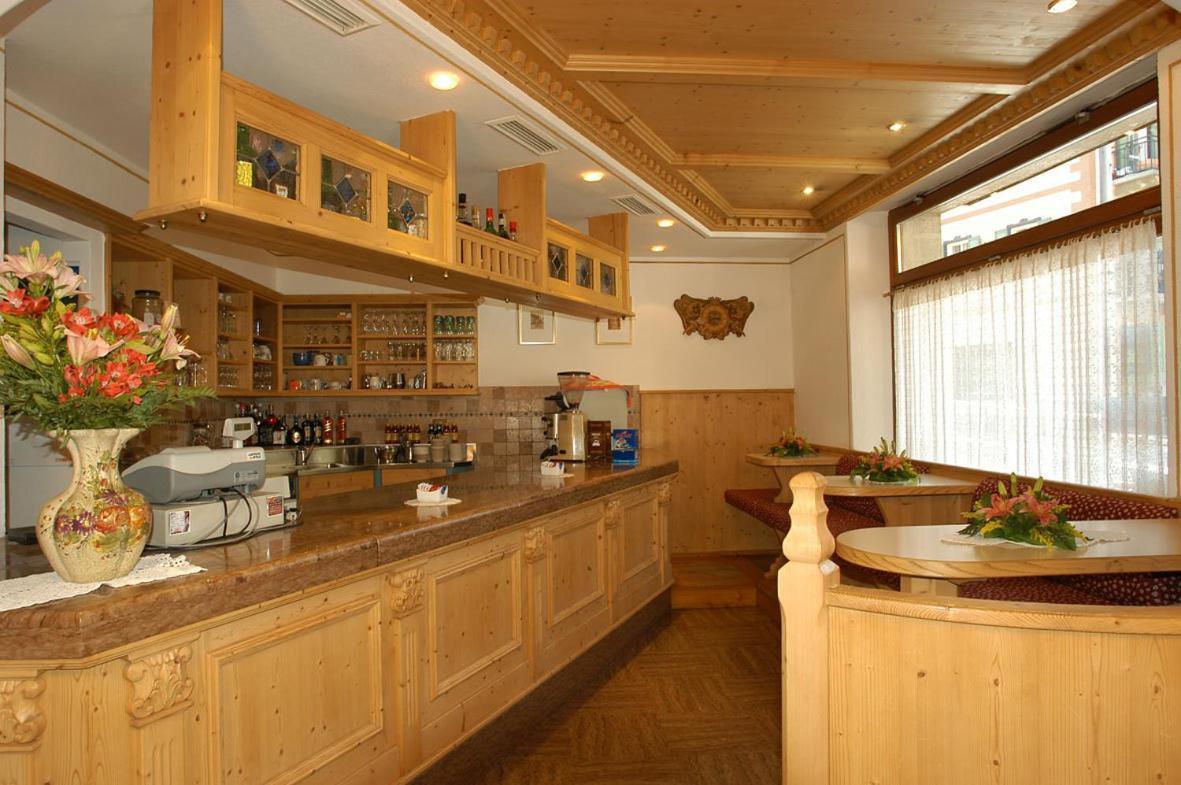 Hotel Centrale Auronzo di Cadore Exterior photo