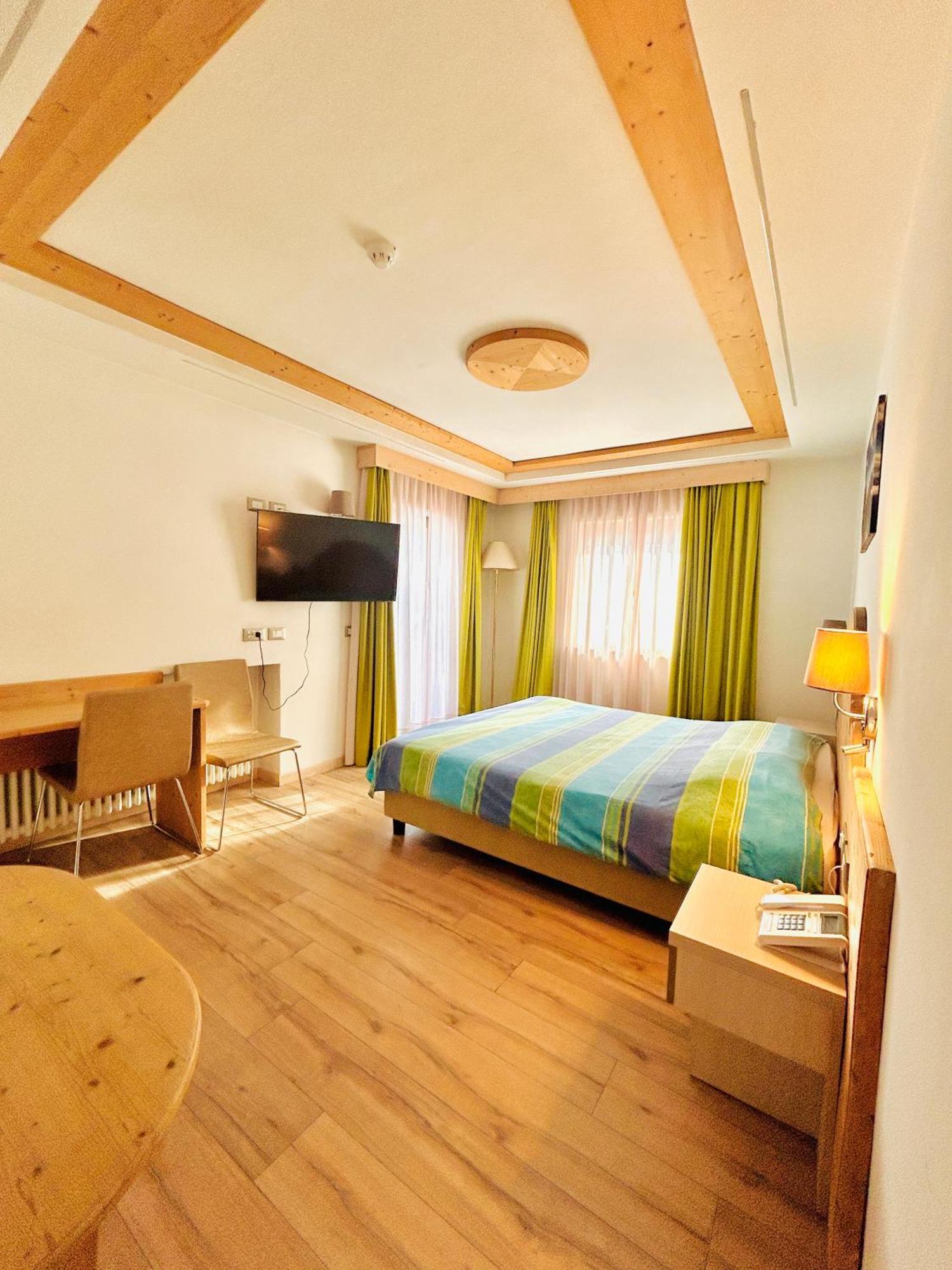 Hotel Centrale Auronzo di Cadore Exterior photo
